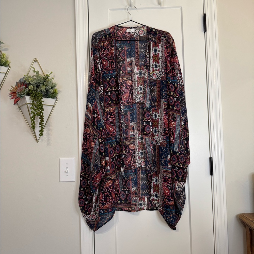 Charming Charlie Patchwork Print Gathered Shoulder Kimono